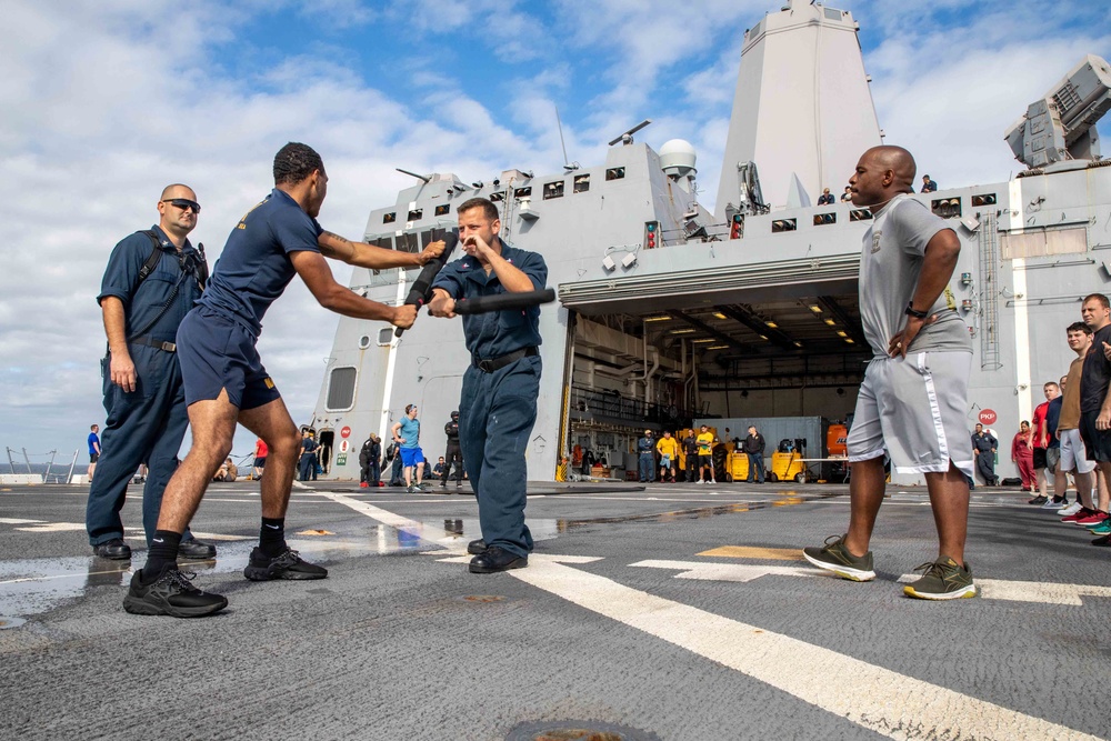USS Arlington Sailors Conduct Security Response Force Training