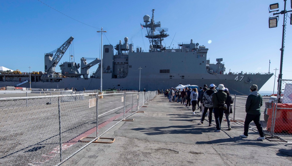 General Pubic Ship Tours