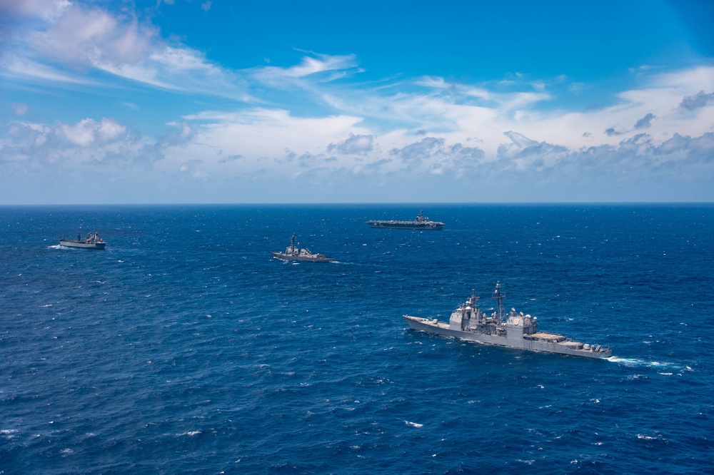 USS Carl Vinson Strike Group Conducts Bilateral Exercise with Royal Australian Navy