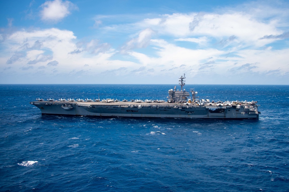 USS Carl Vinson Strike Group Conducts Bilateral Exercise with Royal Australian Navy