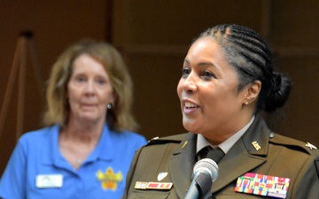 Brig. Gen. Wallace speaks at all-female honor flight