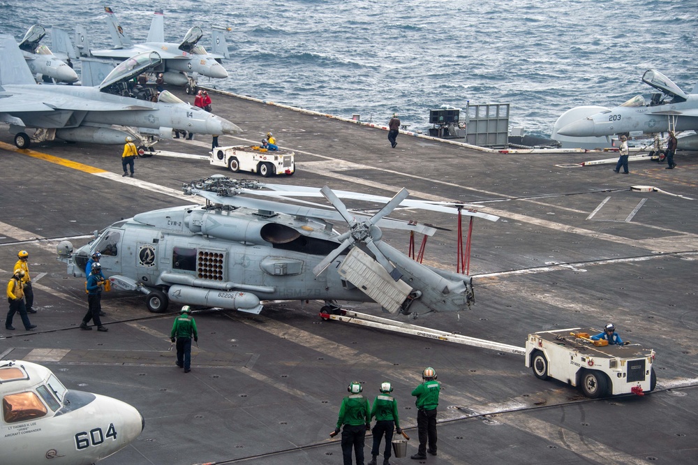 USS Carl Vinson (CVN 70) Conducts Flight Operations