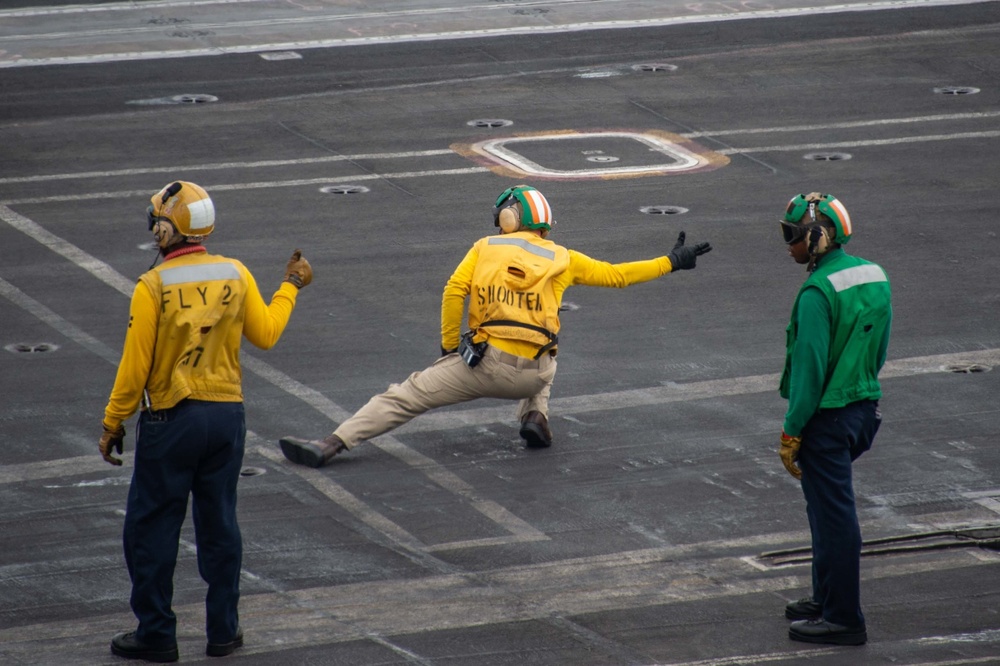 USS Carl Vinson (CVN 70) Conducts Flight Operations