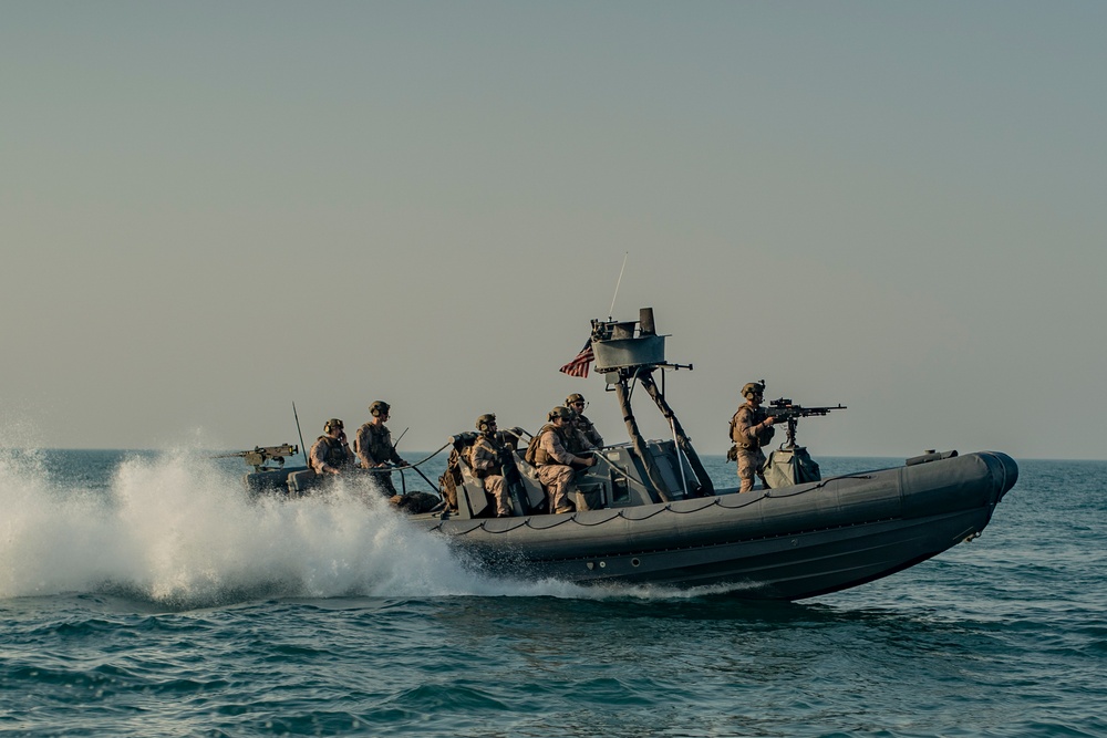 11th MEU ADRD boat team conducts maritime navigation training in Arabian Gulf