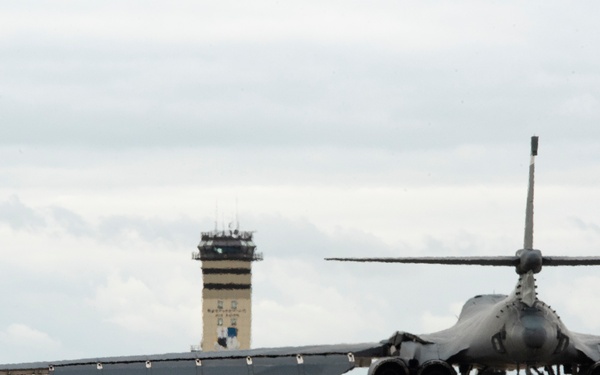 Spangdahlem refuels BTF bombers with VIPER kit for first time