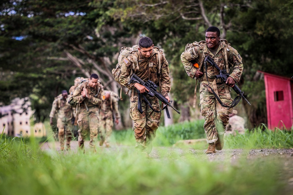 Best Squad Competition - 25th Infantry Division Tropic Lightning Week 2021