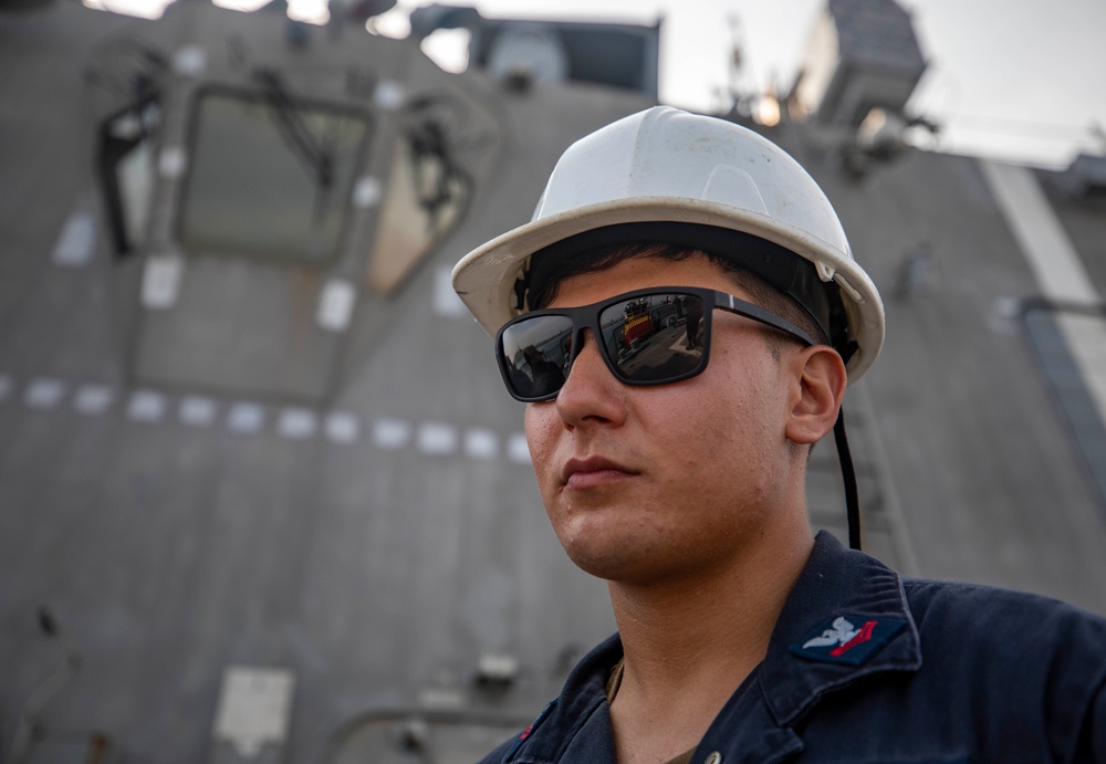 USS Billings Sailor Stands by on the Fo’c’sle During Sea and Anchor Detail