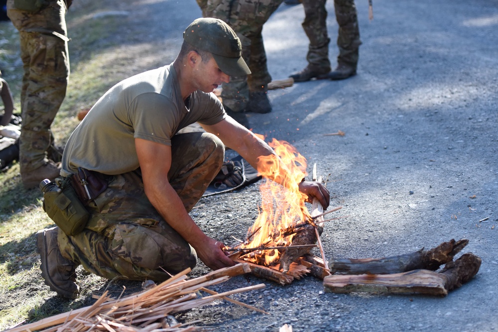 SERE Students Build Fires