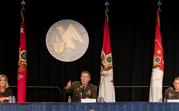 Army top leaders answer questions at AUSA