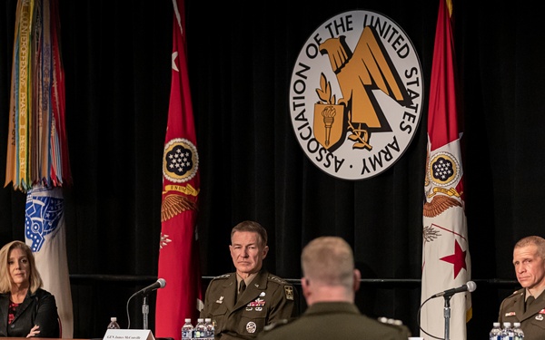Army top leaders answer questions at AUSA