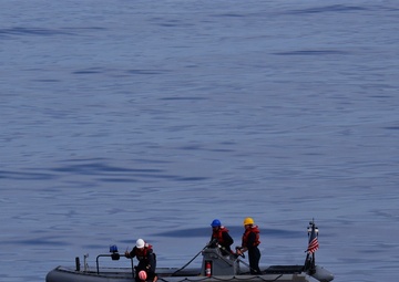 USS Lake Champlain (CG 57) Conducts Small Boat Operations
