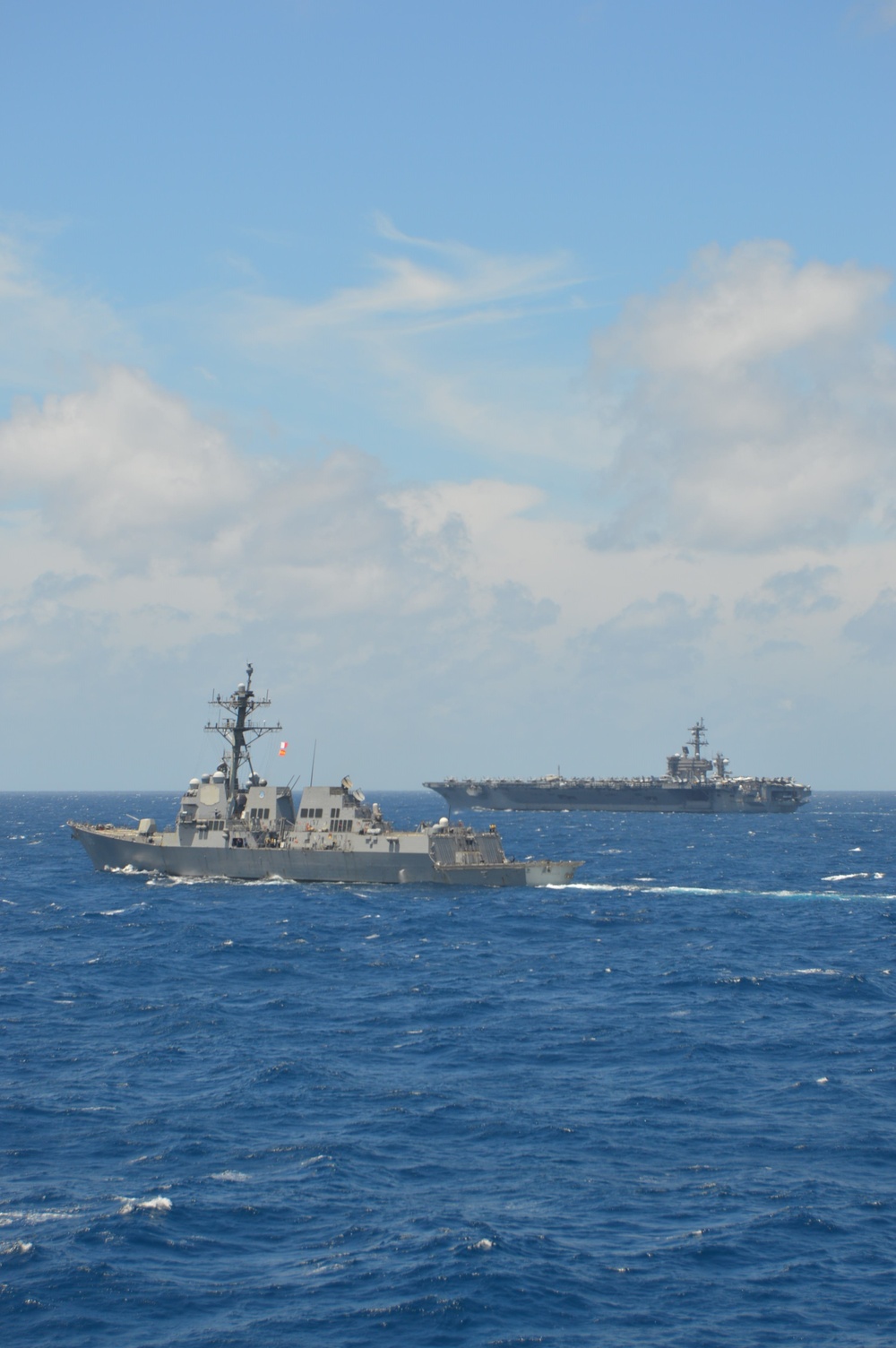 USS Lake Champlain (CG 57) Conducts Bilateral Exercise with Royal Australian Navy