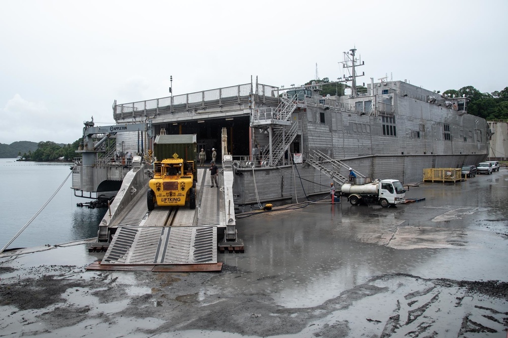 NMCB 1 support arrives in Palau