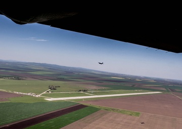 Swift Response 2021 working shoulder to shoulder