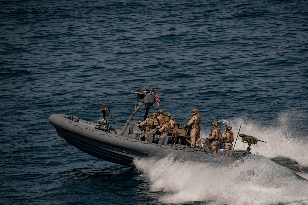 11th MEU ADRD conducts maritime navigation aboard RIBs