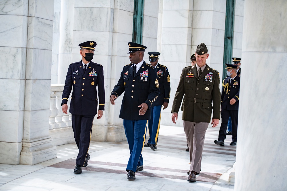Warrant Officer Kazuo Nemoto, Sergeant Major of the Japan Ground Self-Defense Force Particaptes in a Public Wreath-Laying Ceremony at the Tomb of the Unknown Soldier