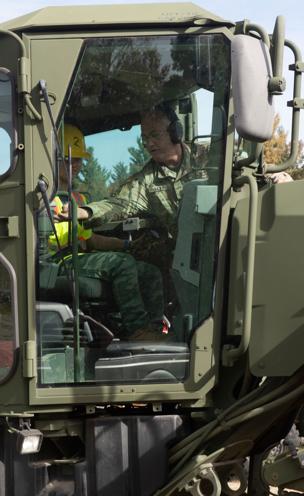Vermont Guard introduces students to heavy equipment