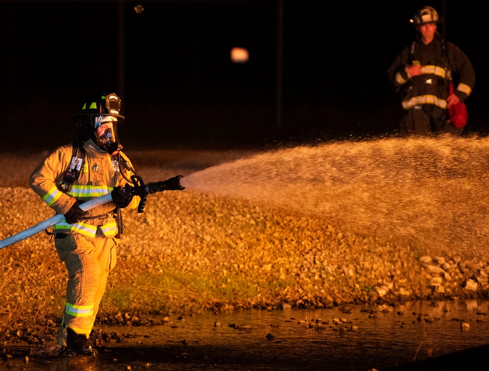 Wright-Patt helps train Dayton Airport firefighters