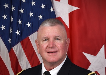 Tennessee native, USACAPOC(A) Commanding General promoted to Major General