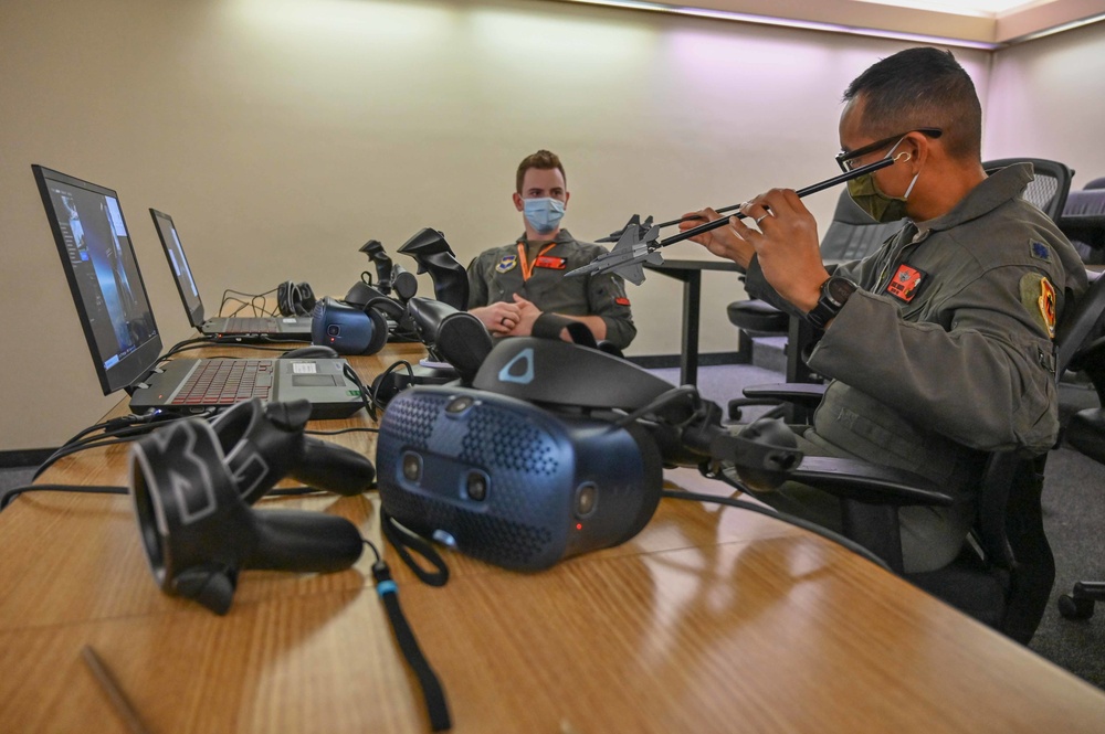Virtual Reality offers advantages to aspiring Eagle pilots