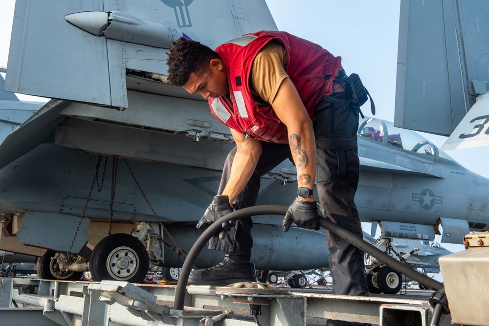 USS Carl Vinson (CVN 70) Conducts Flight Operations in Bay of Bengal