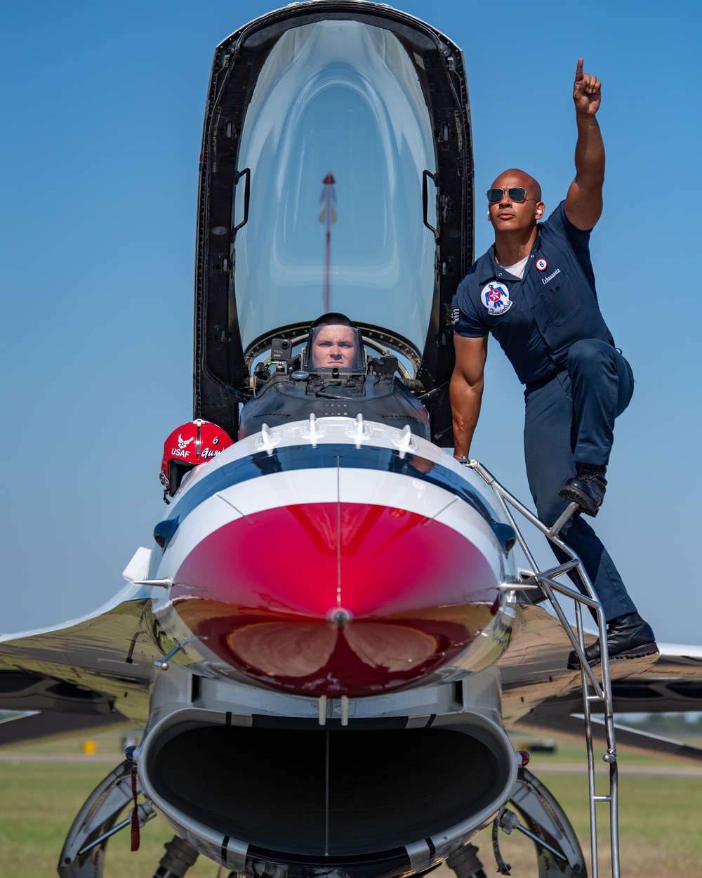 Thunderbirds perform at Wings Over Houston 2021
