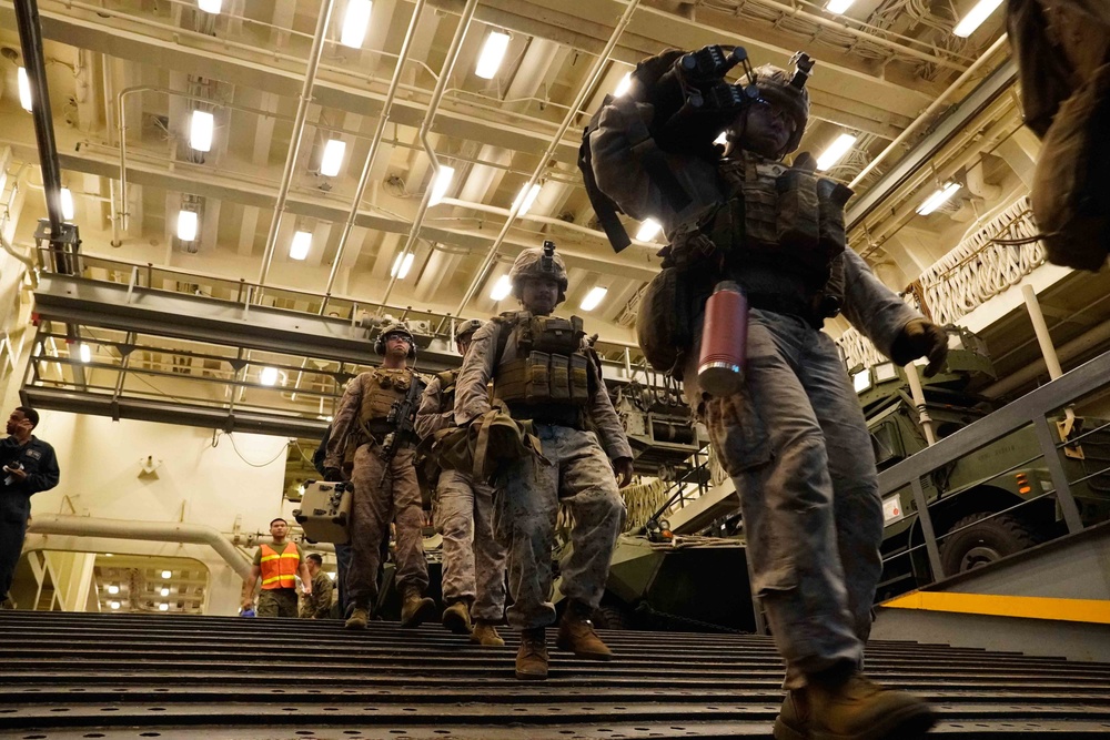 USS Portland LCAC Operations