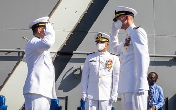 USS Iwo Jima Holds Change of Command