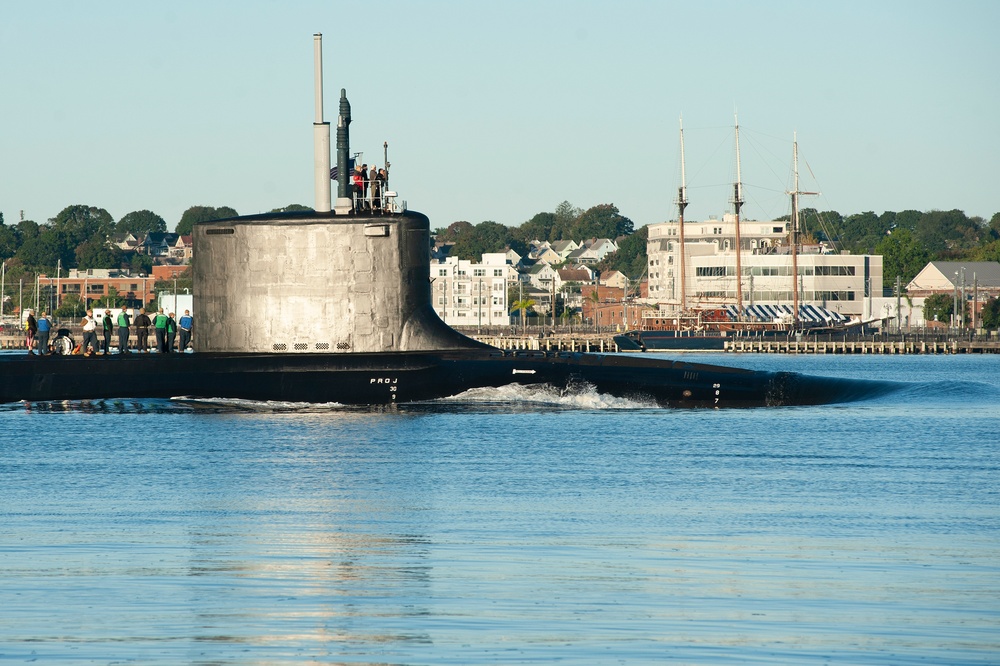 USS Delaware (SSN 791) Returns