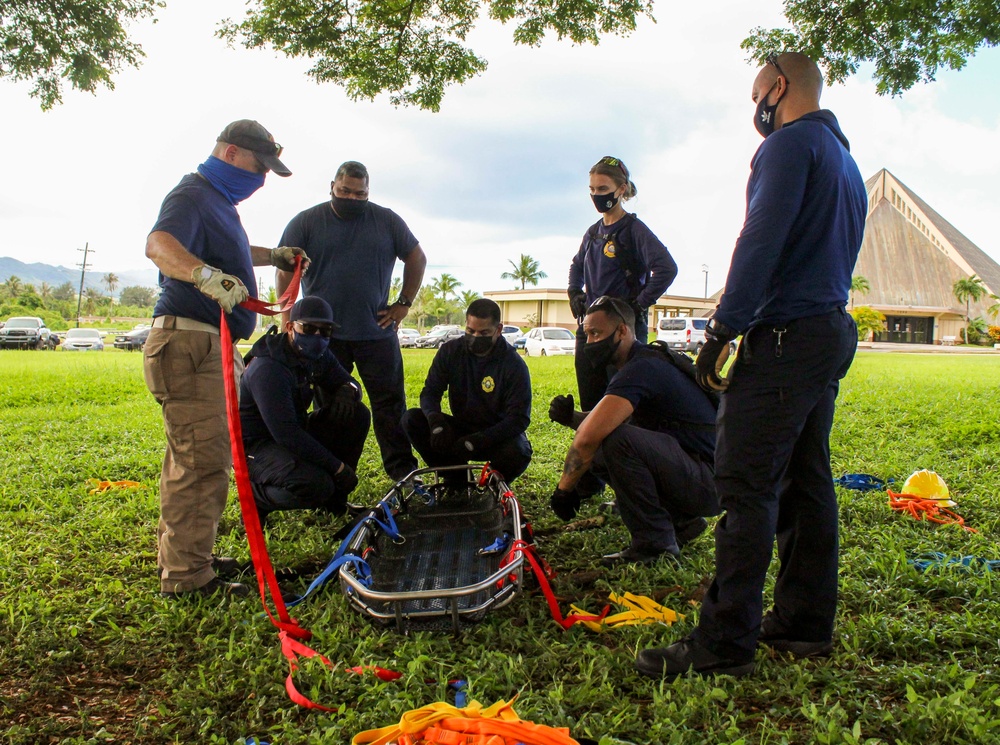 U.S. Naval Base Guam Fire and Emergency Services Undergo 10-day Rescue Course
