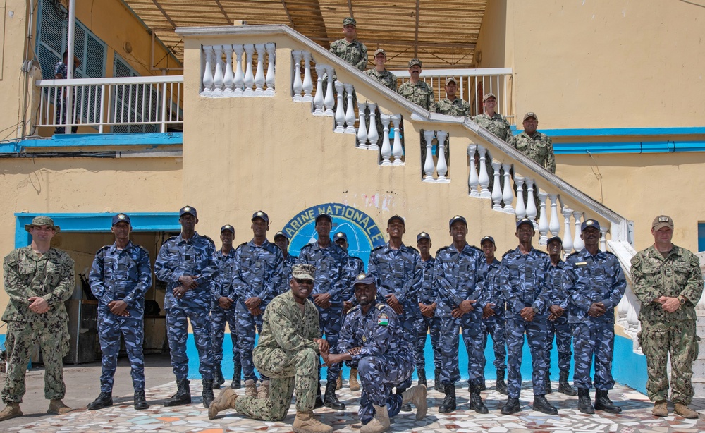 Djiboutian Navy recruits complete MSRON maritime course