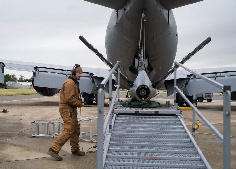 100th Aircraft Maintenance Squadron crew chief performs maintenance on a KC-135 boom.