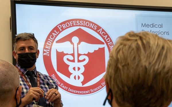 RMDL Kuehner Visits High School Training Facility