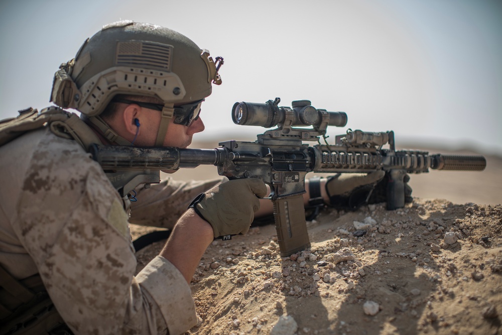 11th MEU ADRD conducts live-fire rocket range in Kuwait