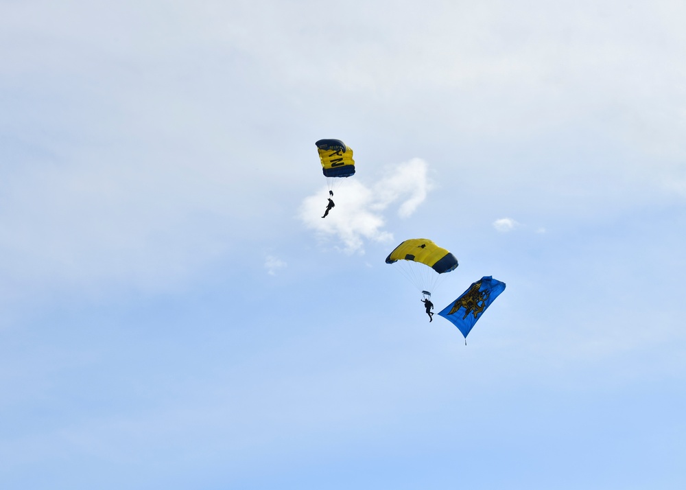 U.S. Navy Leap Frogs Perform at Thomas Jefferson High School