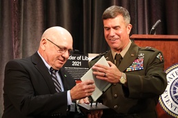 20th CBRNE Command recognizes retired generals with Defender of Liberty Award