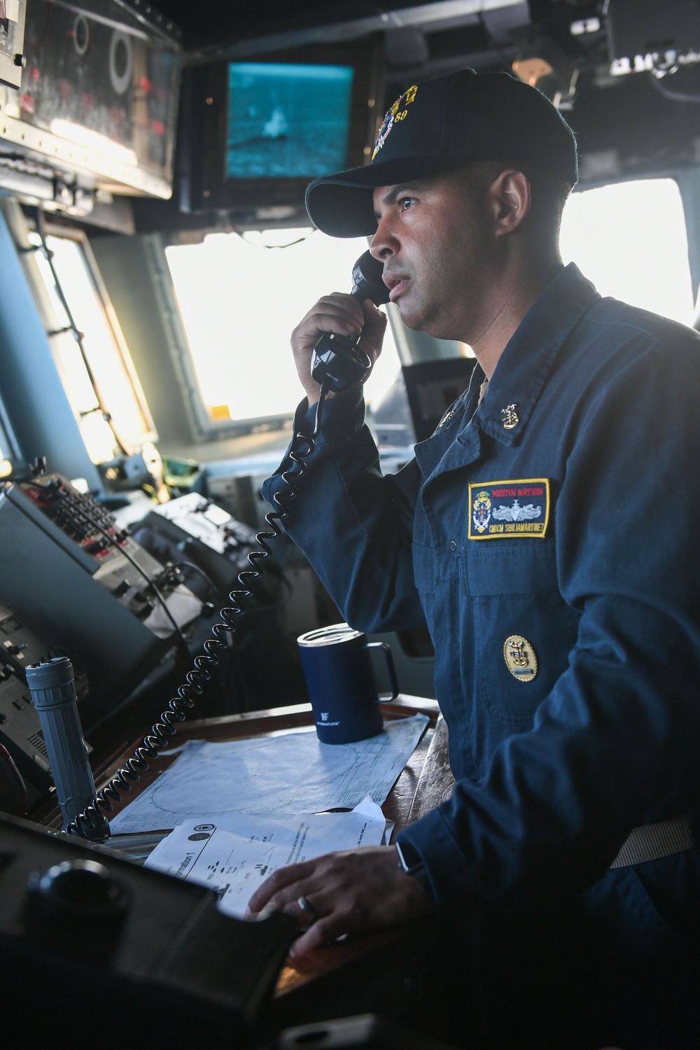 USS Mustin CMC Communicates with Guatemalan and El Salvadorian Navy Vessels