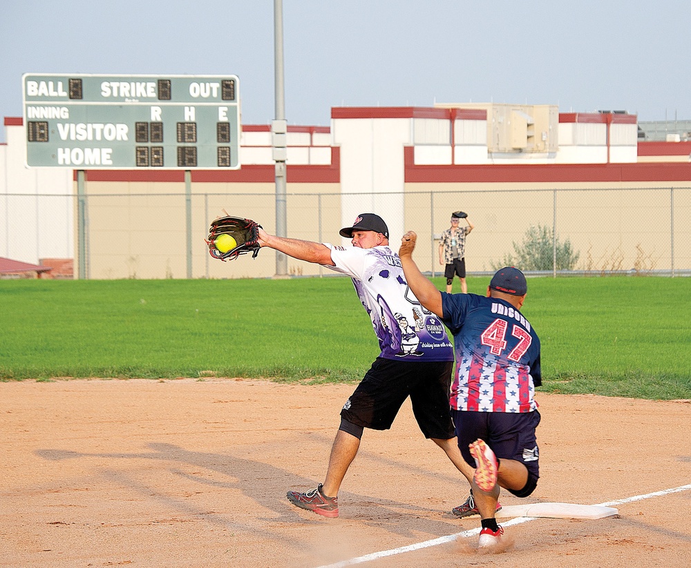 Fall softball season underway