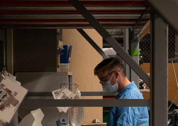 Frozen blood - JBER hosts mobile blood course