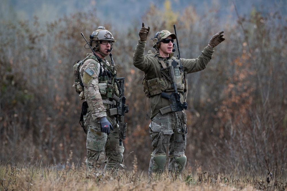 Alaska Air National Guard’s 212th Rescue Squadron conducts full mission profile exercise at JBER