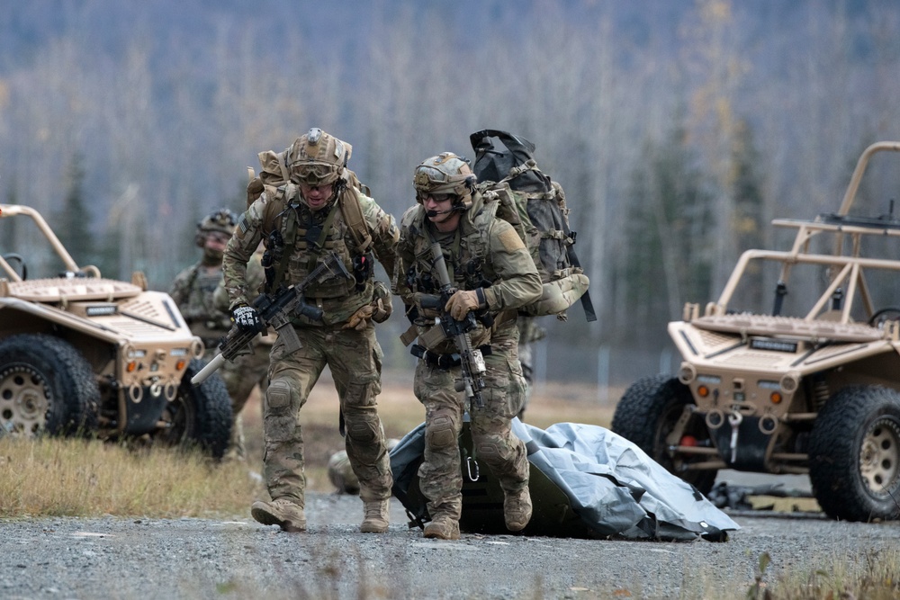 Alaska Air National Guard’s 212th Rescue Squadron conducts full mission profile exercise at JBER