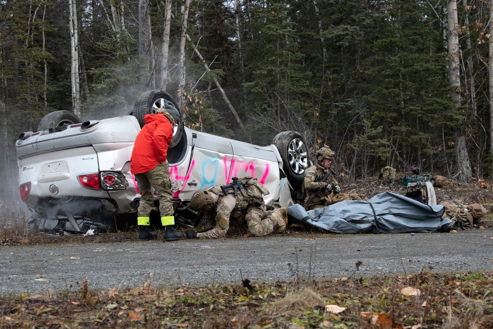 Alaska Air National Guard’s 212th Rescue Squadron conducts full mission profile exercise at JBER