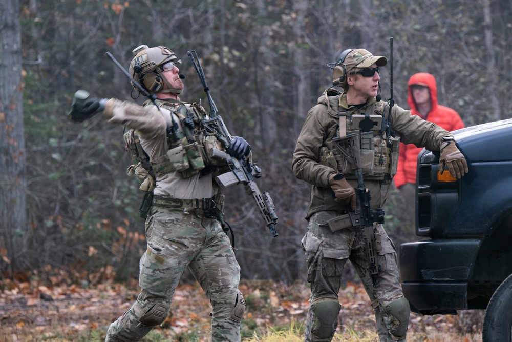 Alaska Air National Guard’s 212th Rescue Squadron conducts full mission profile exercise at JBER