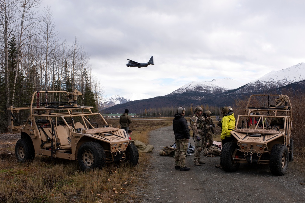 Alaska Air National Guard’s 212th Rescue Squadron conducts full mission profile exercise at JBER