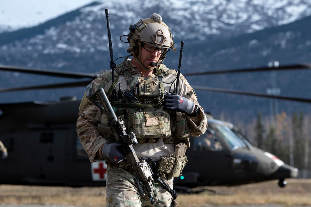 Alaska Air National Guard’s 212th Rescue Squadron conducts full mission profile exercise at JBER