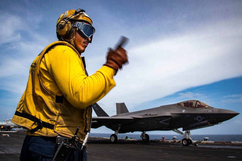 USS Carl Vinson (CVN 70) Conducts Flight Operations as part of MPX 2021