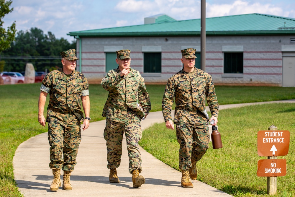 Lt. Gen. William Jurney Visits Task Force Pickett