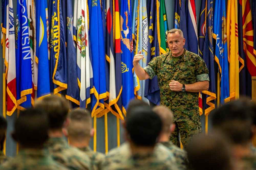 Lt. Gen. William Jurney Visits Task Force Pickett