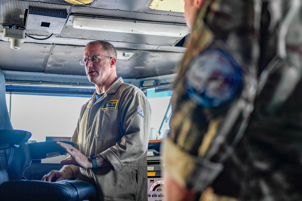 Sailors from U.K. Carrier Strike Group 21 tour USS Carl Vinson (CVN 70) as part of MPX 2021