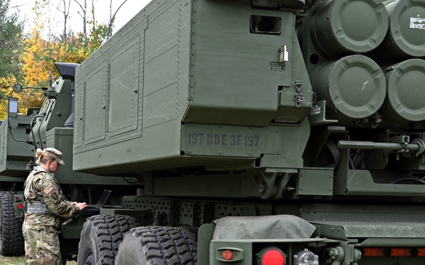 200 NH Guardsmen bivouac along the banks of the Pemi for 4-day field exercise